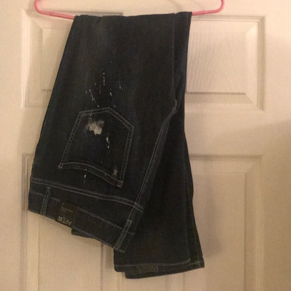 Jeans - Picture 1 of 2